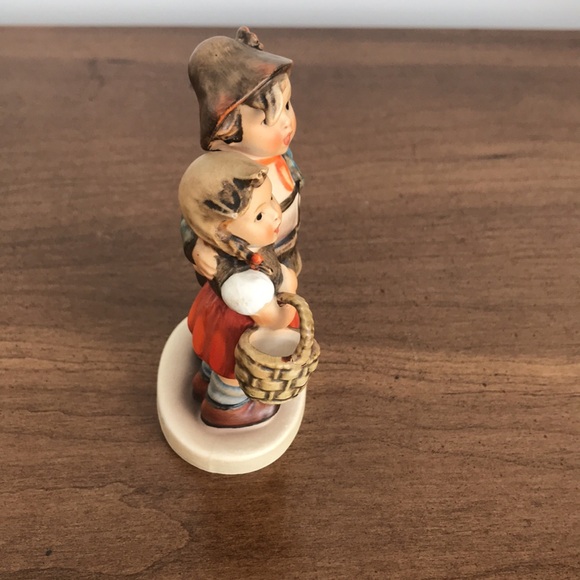 Hummel Surprise - Picture 4 of 5